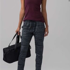 Lululemon like new jogger pant